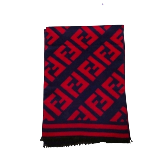 🏅Fantastic NWOT Fendi Zucca Cashmere Scarf🎩2024 TREND🍟+GIFT(C) - Picture 5 of 9